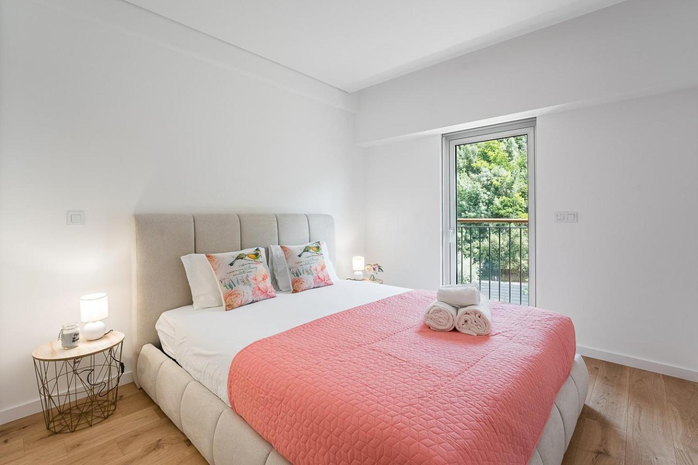 Ferienwohnung Guestready - Majestic Riverside Terrace In Coimbra Exterior foto