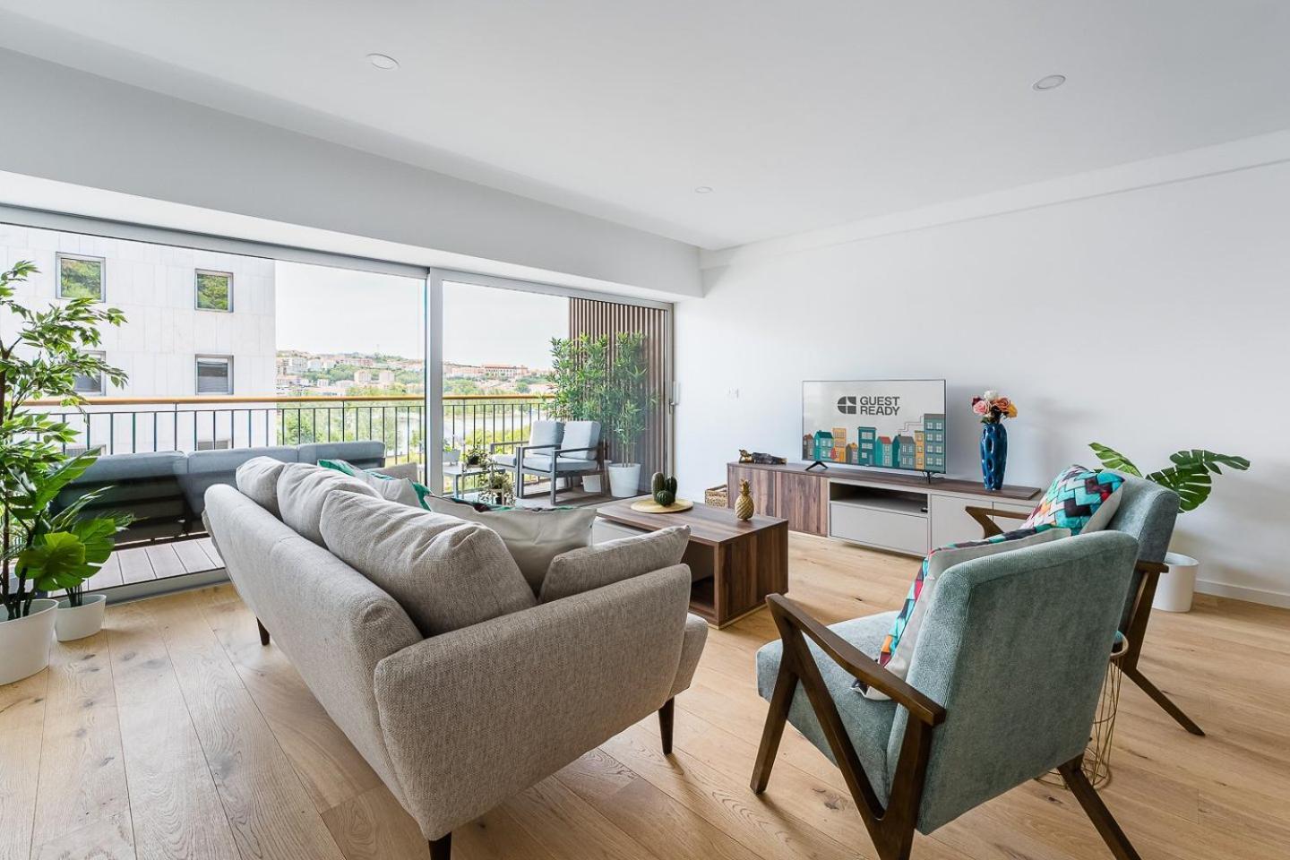 Ferienwohnung Guestready - Majestic Riverside Terrace In Coimbra Exterior foto